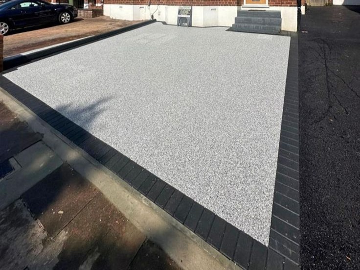 Light Grey with Charcoal Block Border